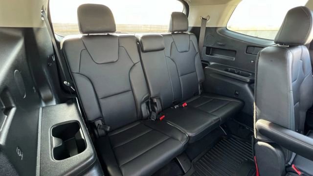Used 2022 Kia Telluride S image 75