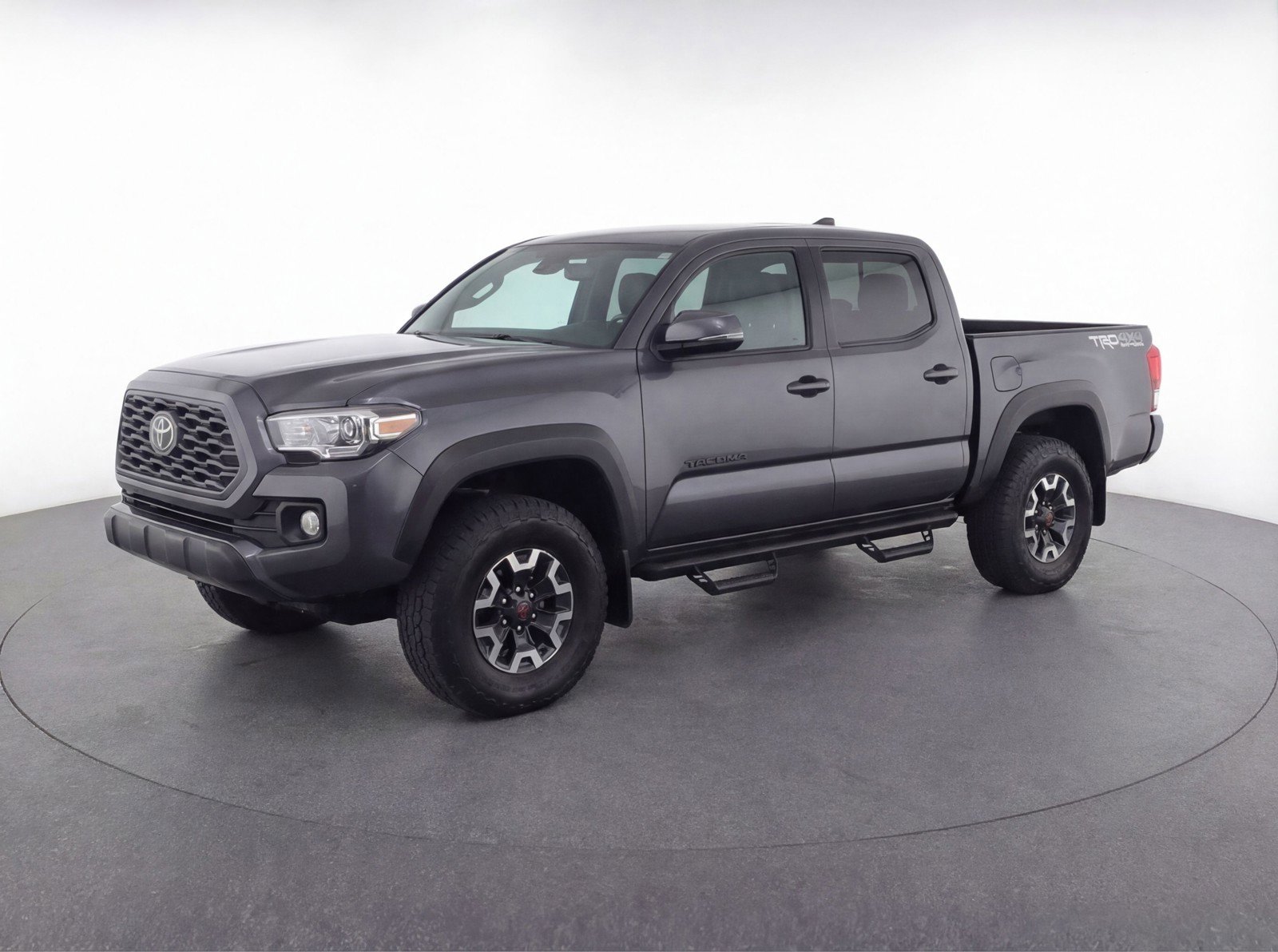 Used 2025 Toyota Tacoma TRD Off-Road image 3