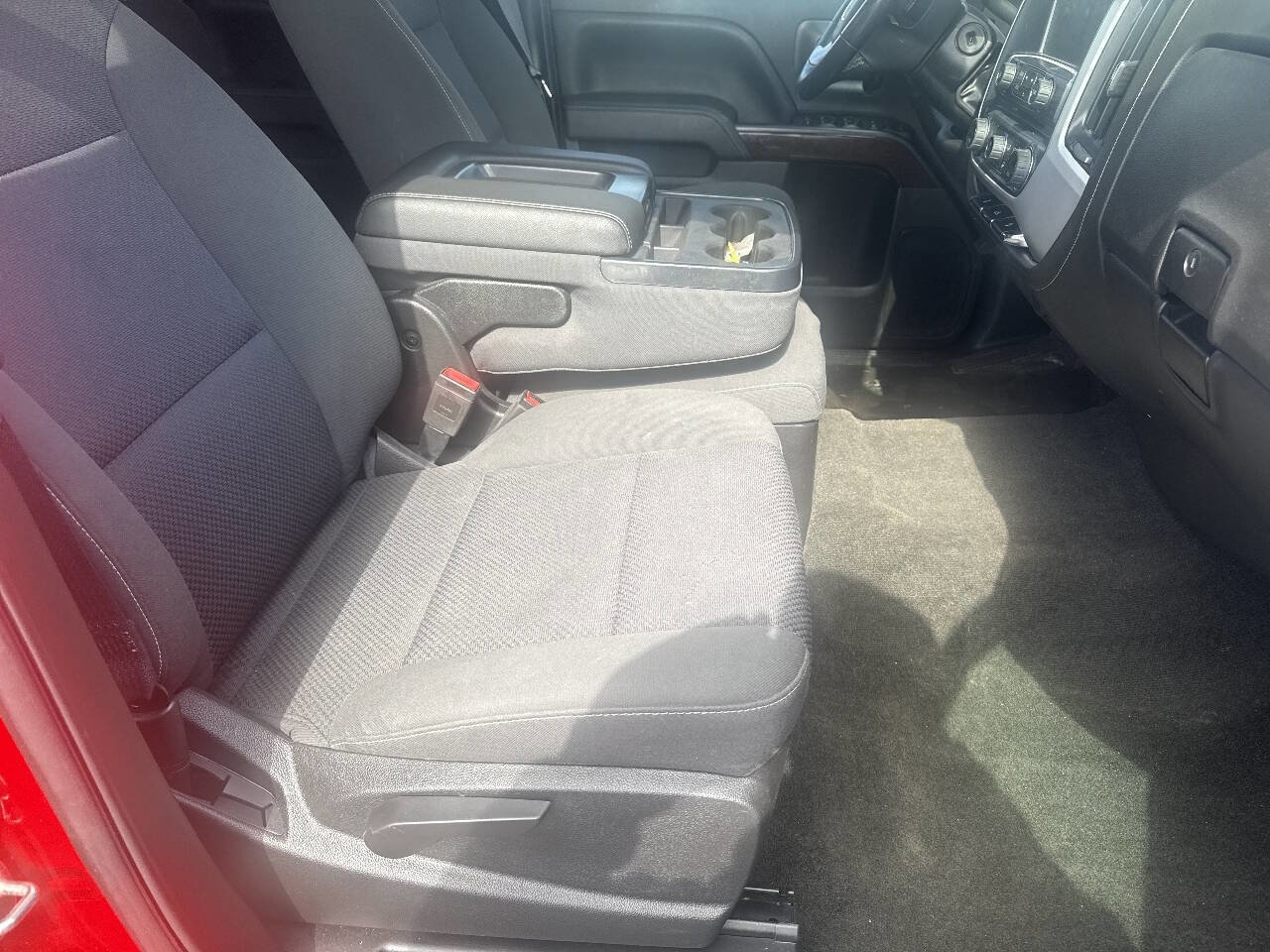 Used 2017 GMC Sierra 1500 SLE w/ SLE Value Package image 5