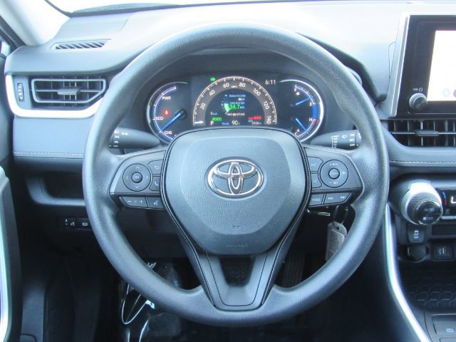 Used 2025 Toyota RAV4 LE image 28