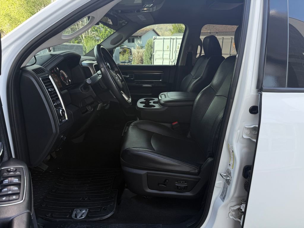 Used 2017 RAM 2500 Laramie w/ Sport Appearance Group AWD/4WD image 23