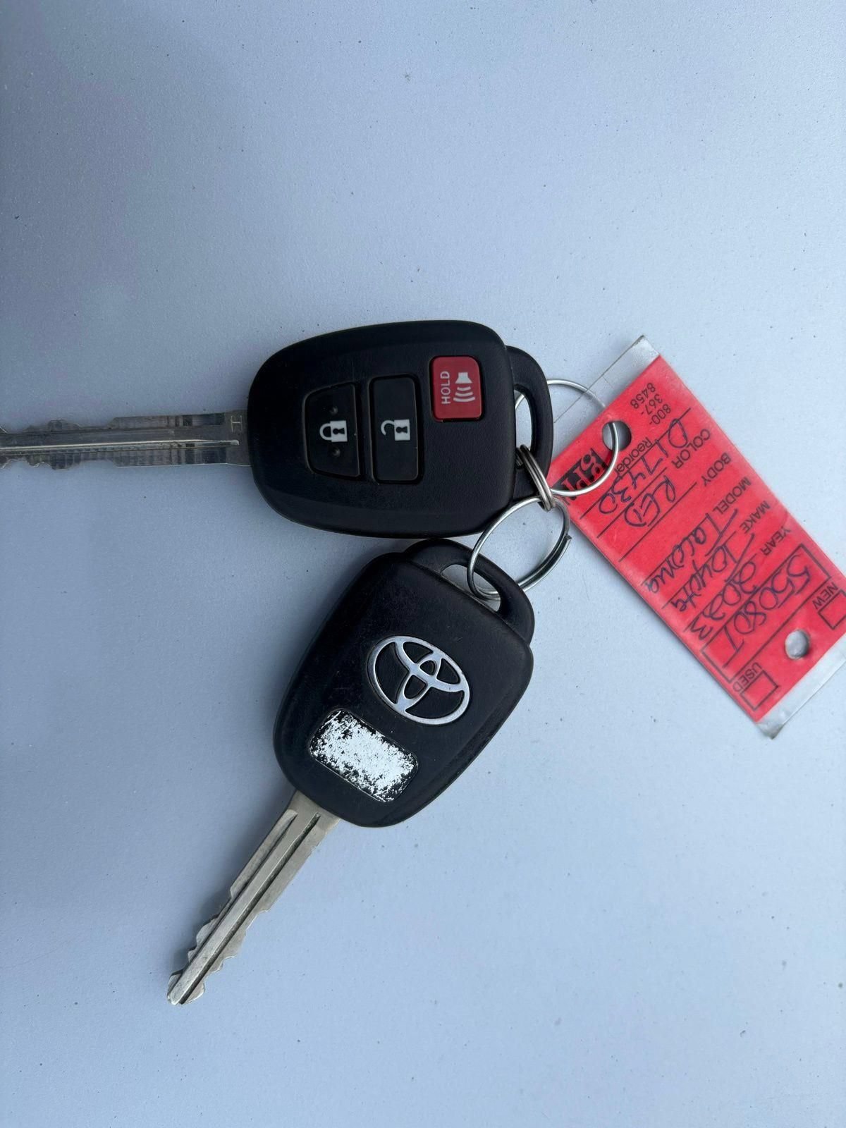 Used 2023 Toyota Tacoma SR5 AWD/4WD image 40