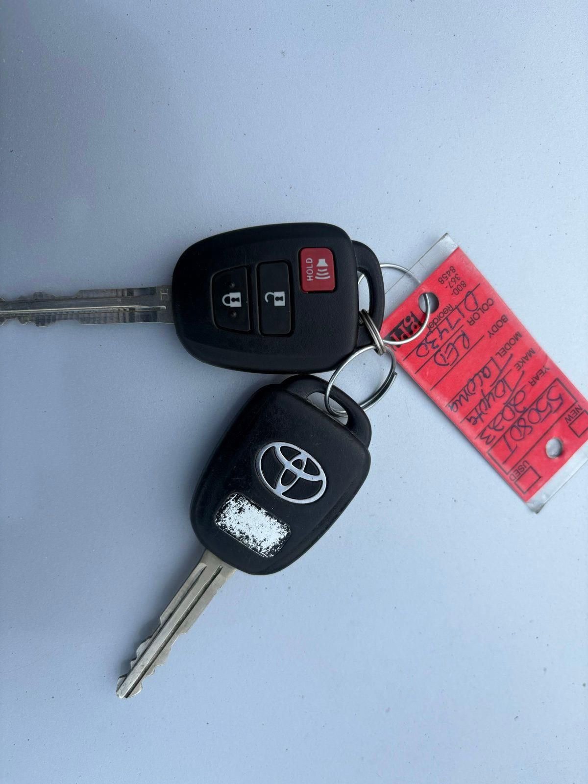 Used 2023 Toyota Tacoma SR5 AWD/4WD image 40