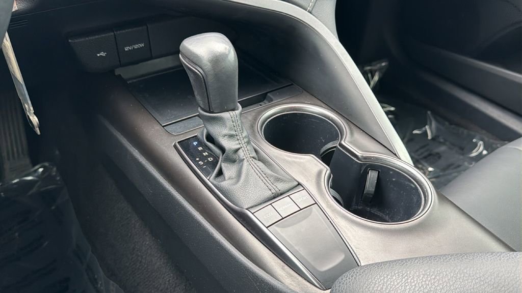 Certified 2024 Toyota Camry SE FWD image 31