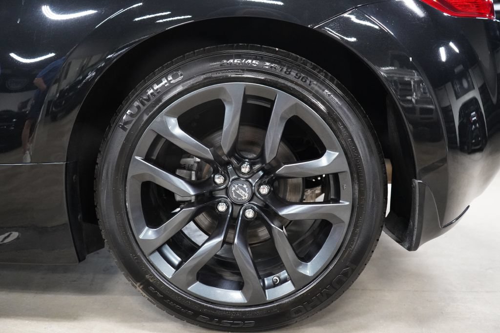 Used 2019 Nissan 370Z Touring RWD image 26