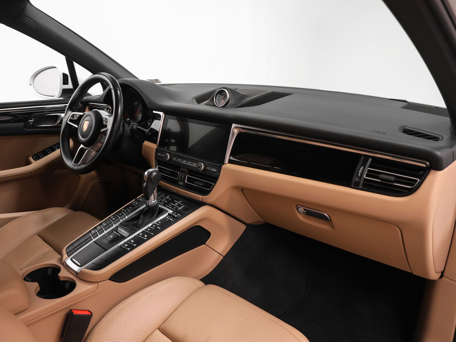 Certified 2021 Porsche Macan S image 26