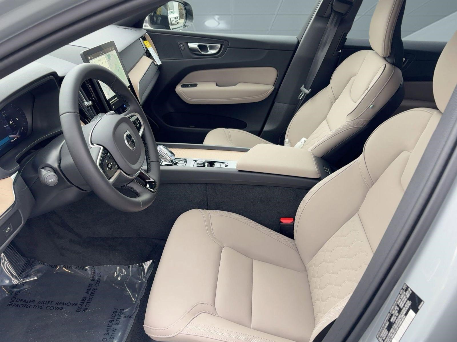 New 2026 Volvo XC60 B5 Plus w/ Climate Package image 5