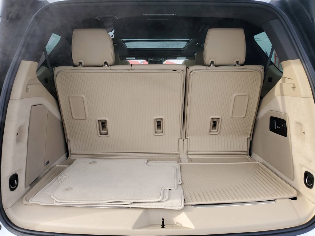 Used 2024 Cadillac Escalade Premium Luxury w/ LPO, Floor Liner Package image 31