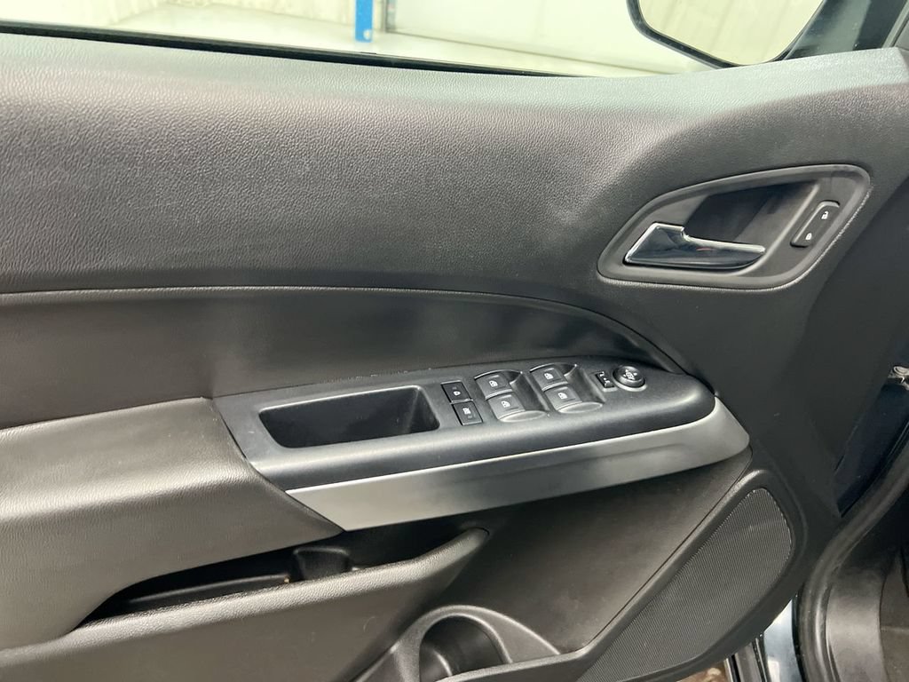 Used 2020 Chevrolet Colorado LT RWD image 20