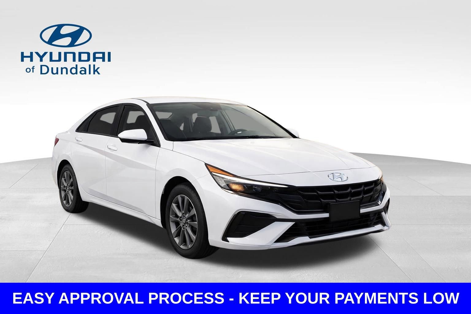 Used 2024 Hyundai Elantra SEL image 3