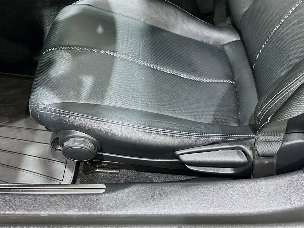 Used 2021 MAZDA MX-5 Miata Grand Touring RWD image 19