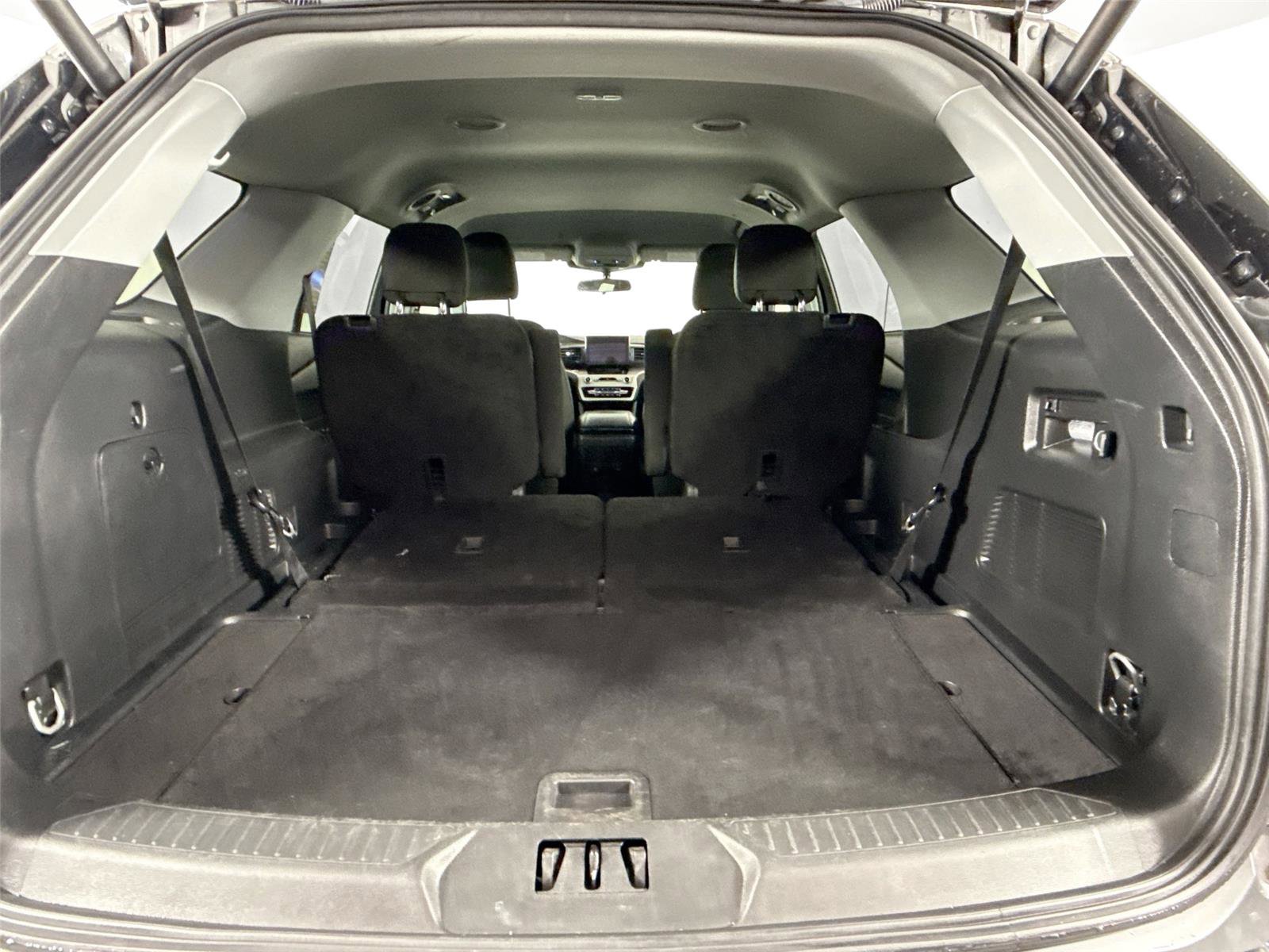 Used 2024 Ford Explorer XLT w/ Class IV Trailer Tow Package image 50