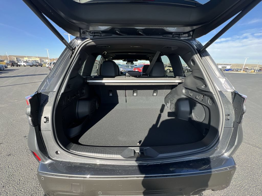 Used 2025 Subaru Forester Limited AWD/4WD image 27