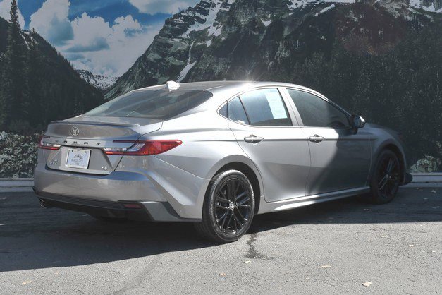 Certified 2025 Toyota Camry SE AWD/4WD image 3