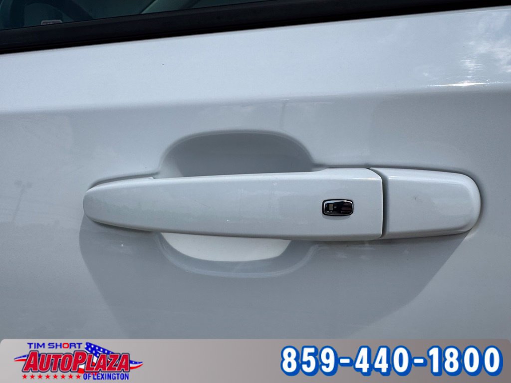 Used 2020 GMC Terrain SLT w/ LPO, Floor Liner Package FWD image 17