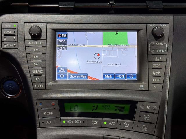 Used 2013 Toyota Prius Four w/ Deluxe Solar Roof Pkg FWD image 13