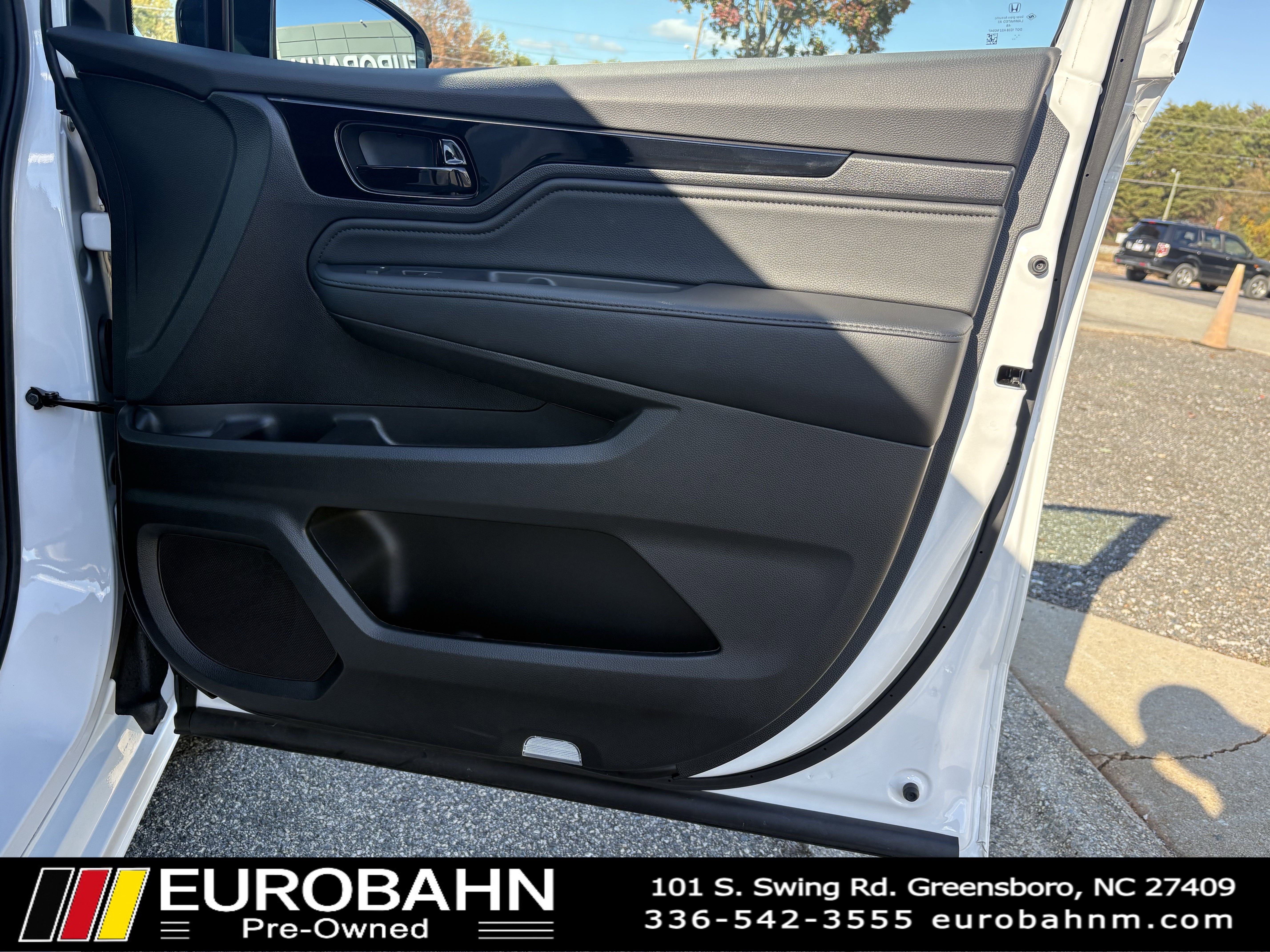 Used 2025 Honda Odyssey Elite image 16