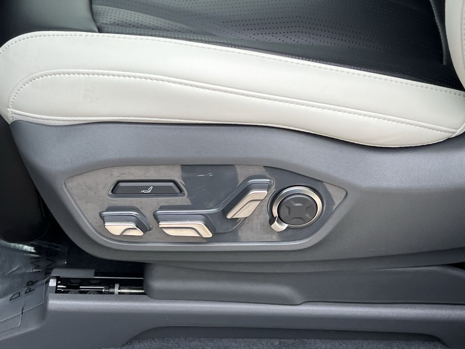 Used 2024 Kia EV9 GT-Line AWD/4WD image 18