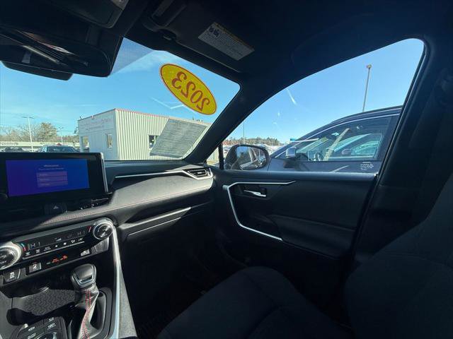 Used 2023 Toyota RAV4 SE w/ Weather & Moonroof Package AWD/4WD image 12