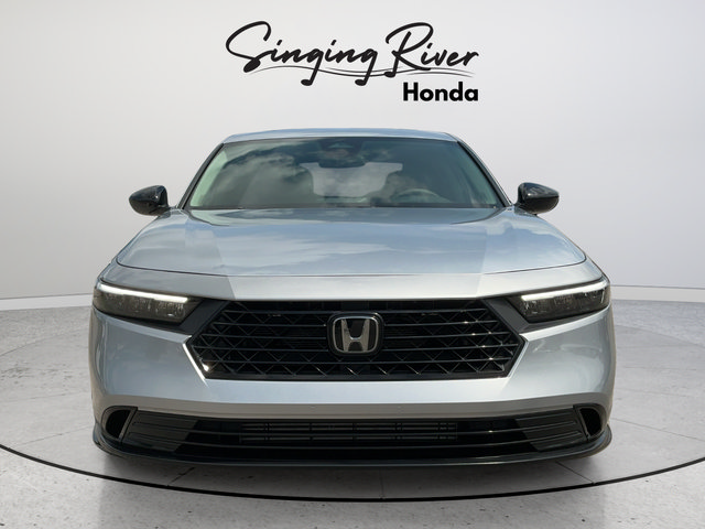 Used 2025 Honda Accord SE image 2