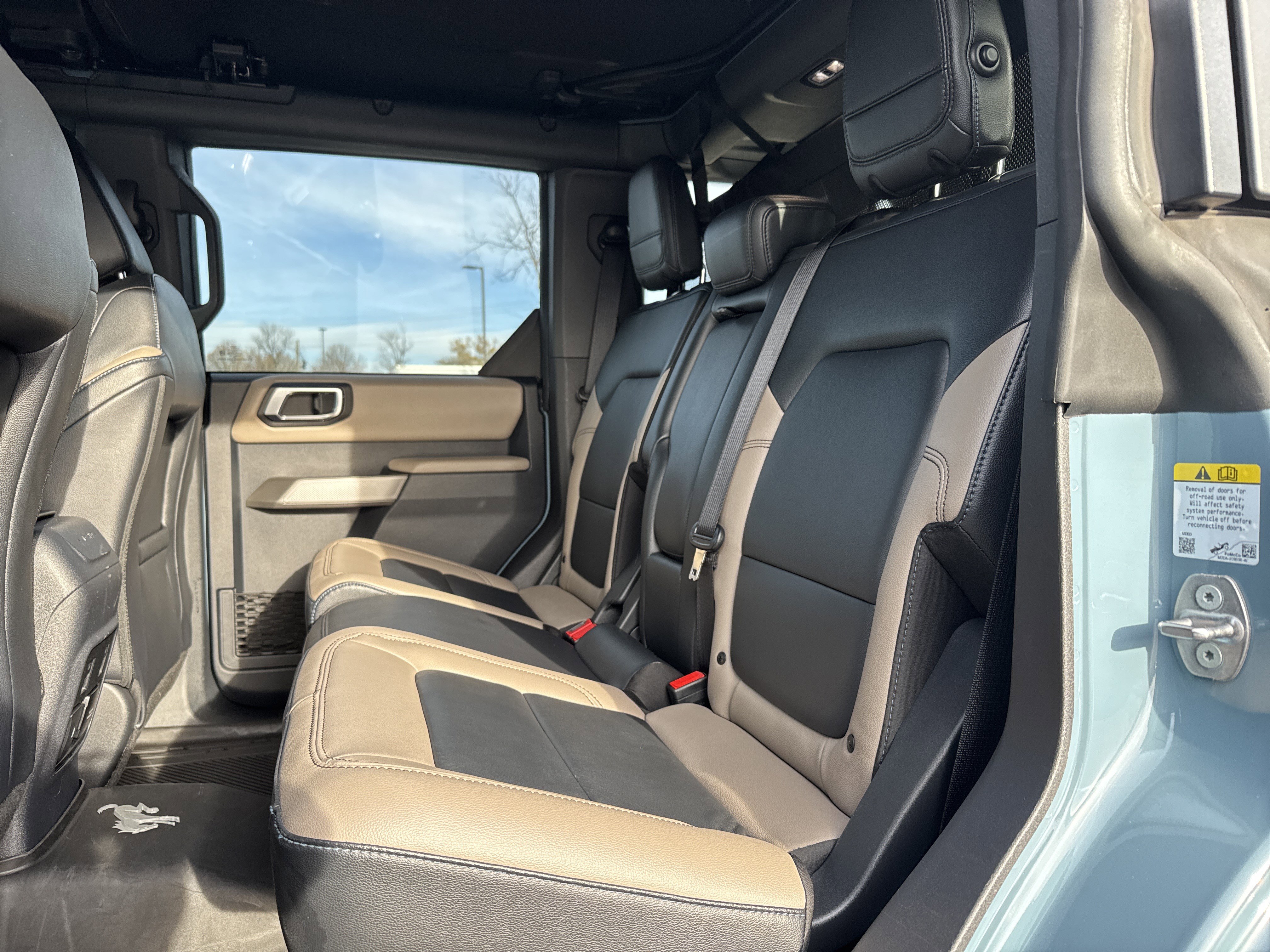 Used 2023 Ford Bronco Wildtrak image 31