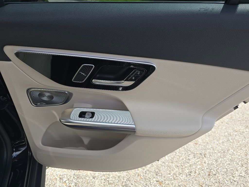 Certified 2026 Mercedes-Benz GLC 300 4MATIC image 25