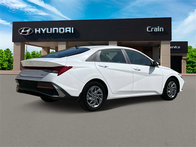 New 2025 Hyundai Elantra Blue image 8