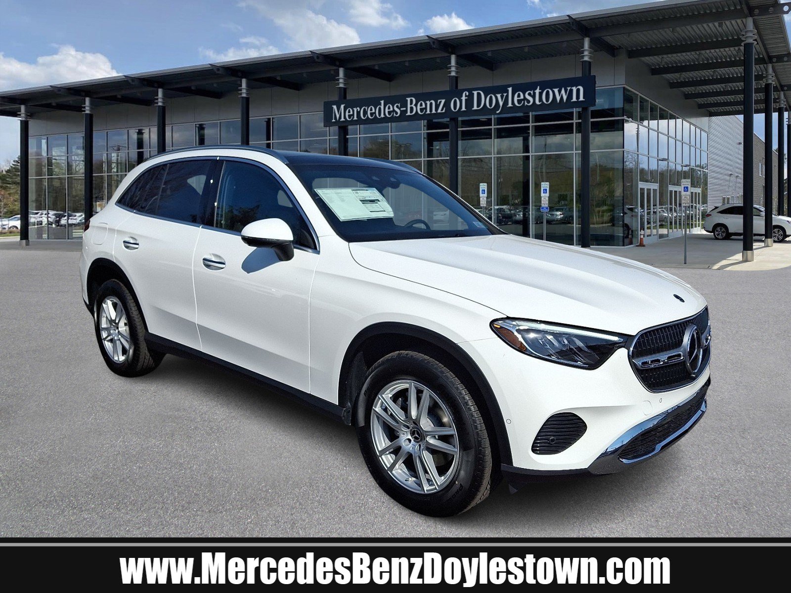New 2026 Mercedes-Benz GLC 300 4MATIC image 1