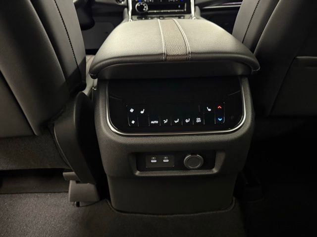New 2025 Nissan Armada Platinum w/ Convenience Package image 16