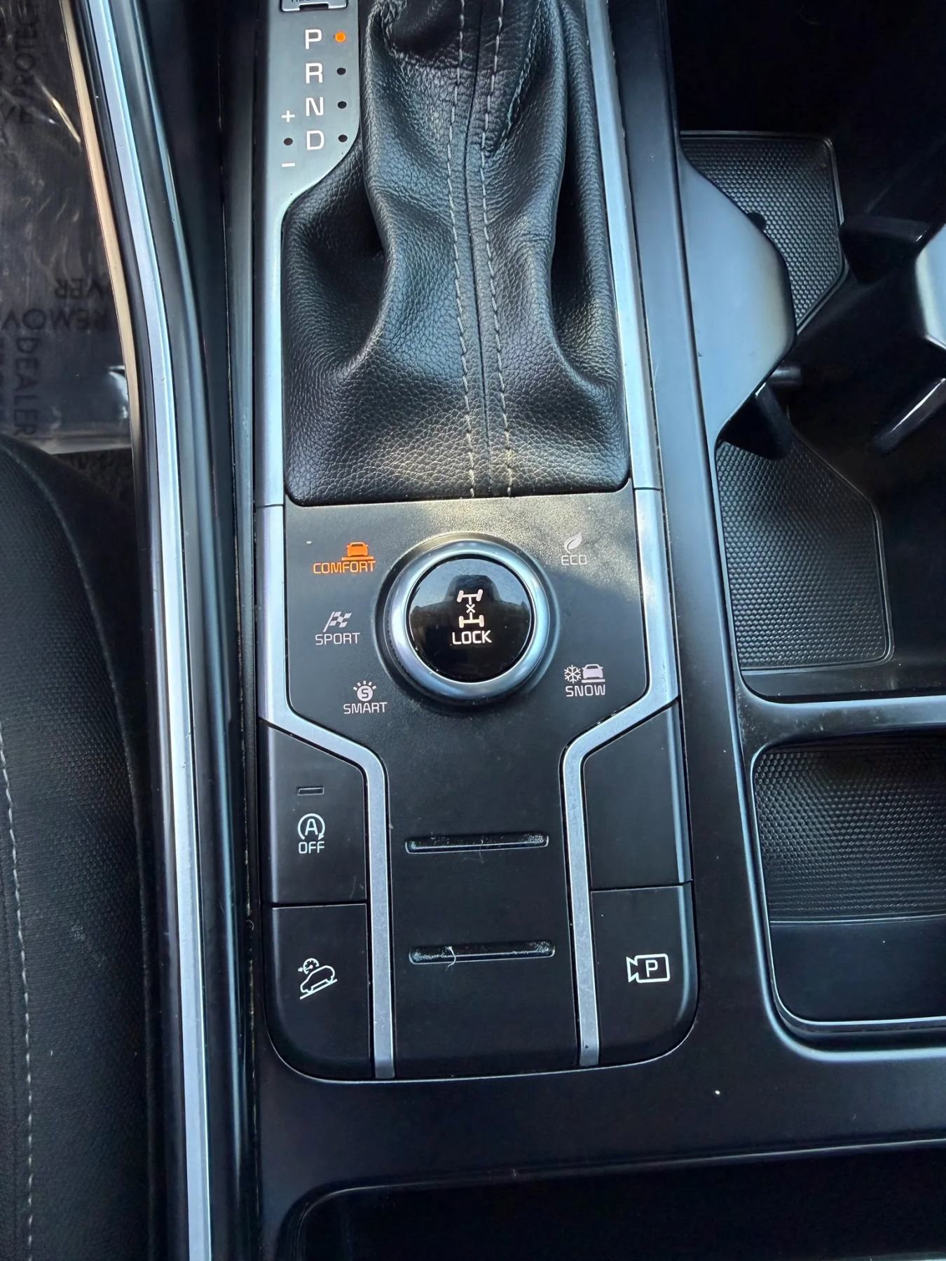 Used 2022 Kia Sorento LX AWD/4WD image 26