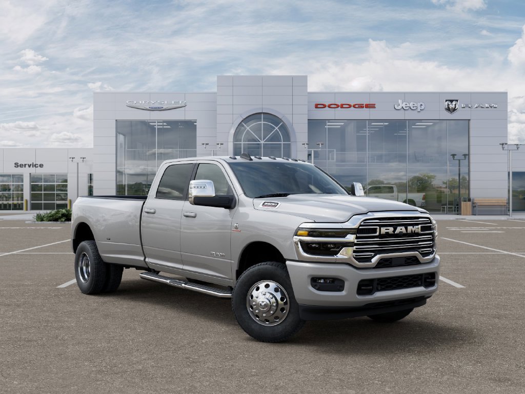 New 2026 RAM 3500 Laramie AWD/4WD image 5