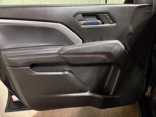 Used 2024 Chevrolet Colorado Z71 w/ Z71 Convenience Package 2 AWD/4WD image 13
