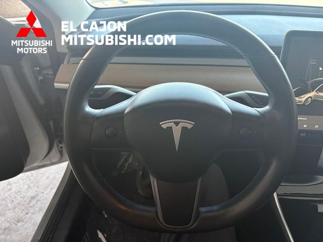 Used 2018 Tesla Model 3 Long Range RWD image 15