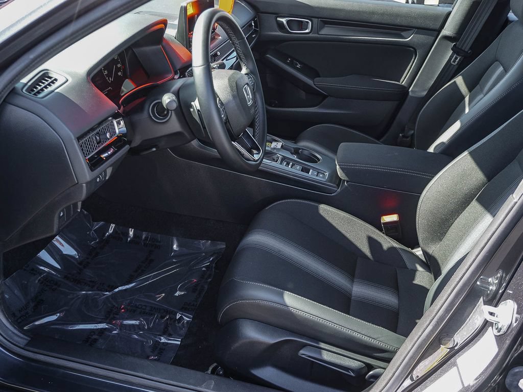 Used 2025 Honda Civic Sport image 17