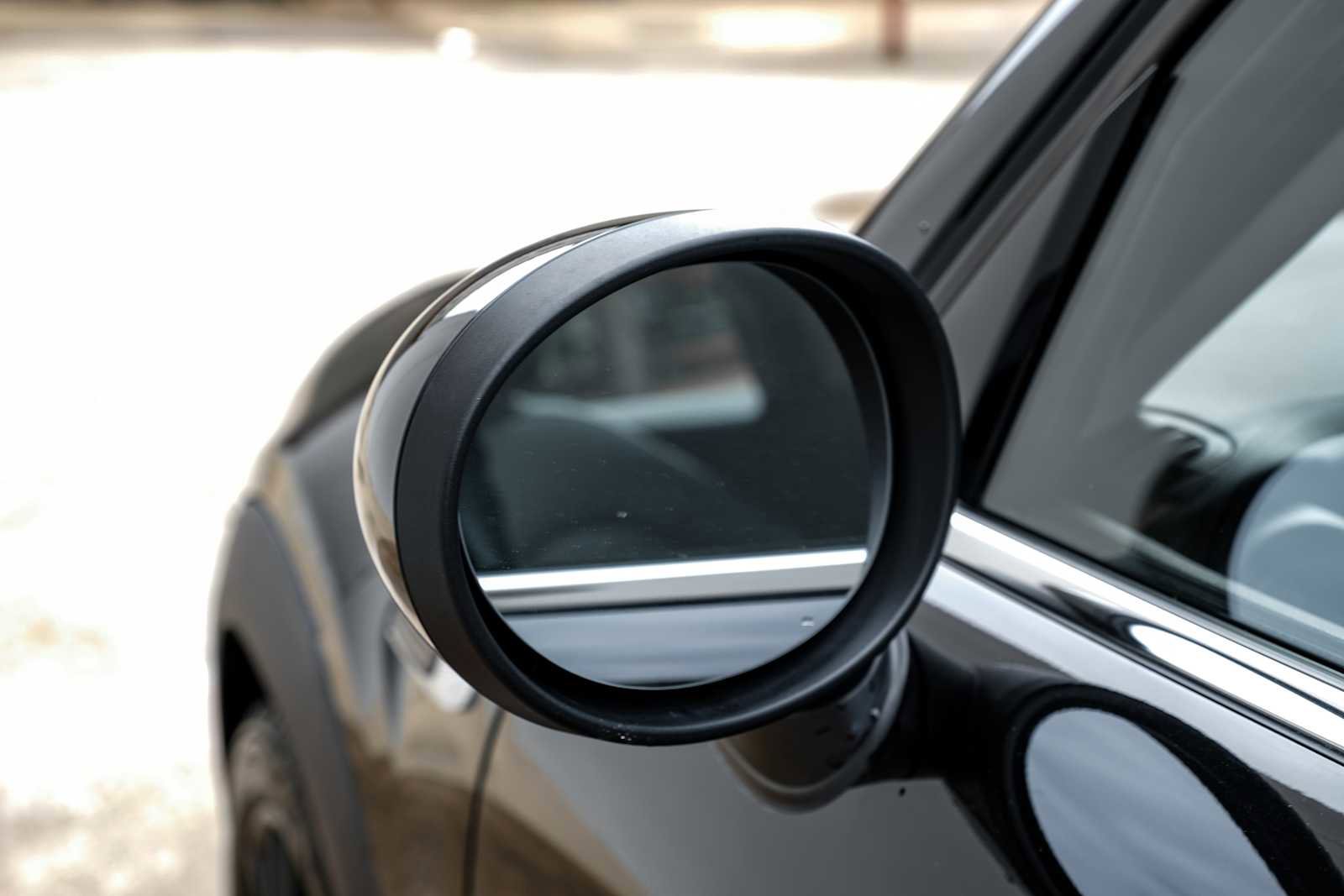 Used 2019 MINI Cooper 4-Door Hardtop image 44