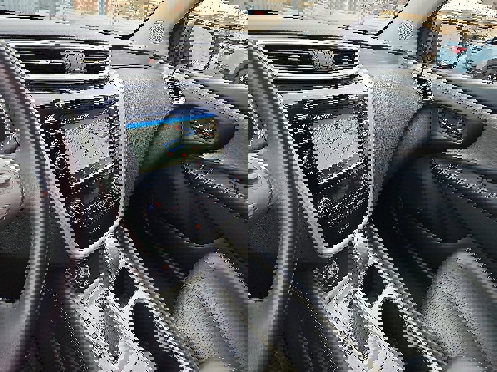 Used 2018 Nissan Murano Platinum w/ Cargo Package image 15