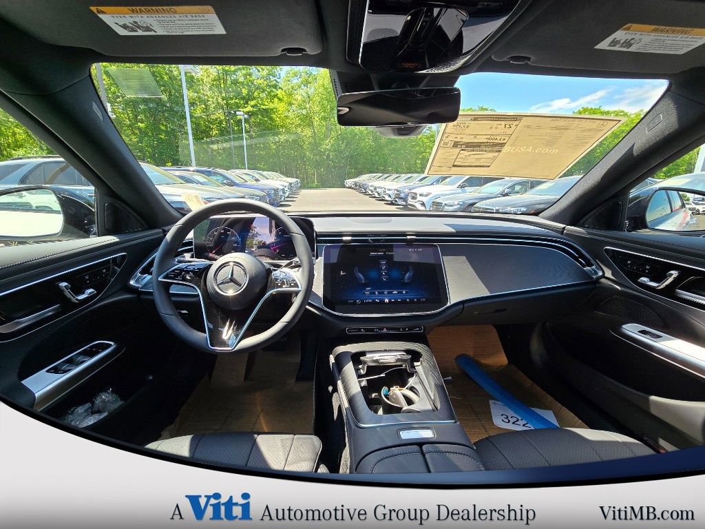 Used 2024 Mercedes-Benz E 350 4MATIC Sedan image 2
