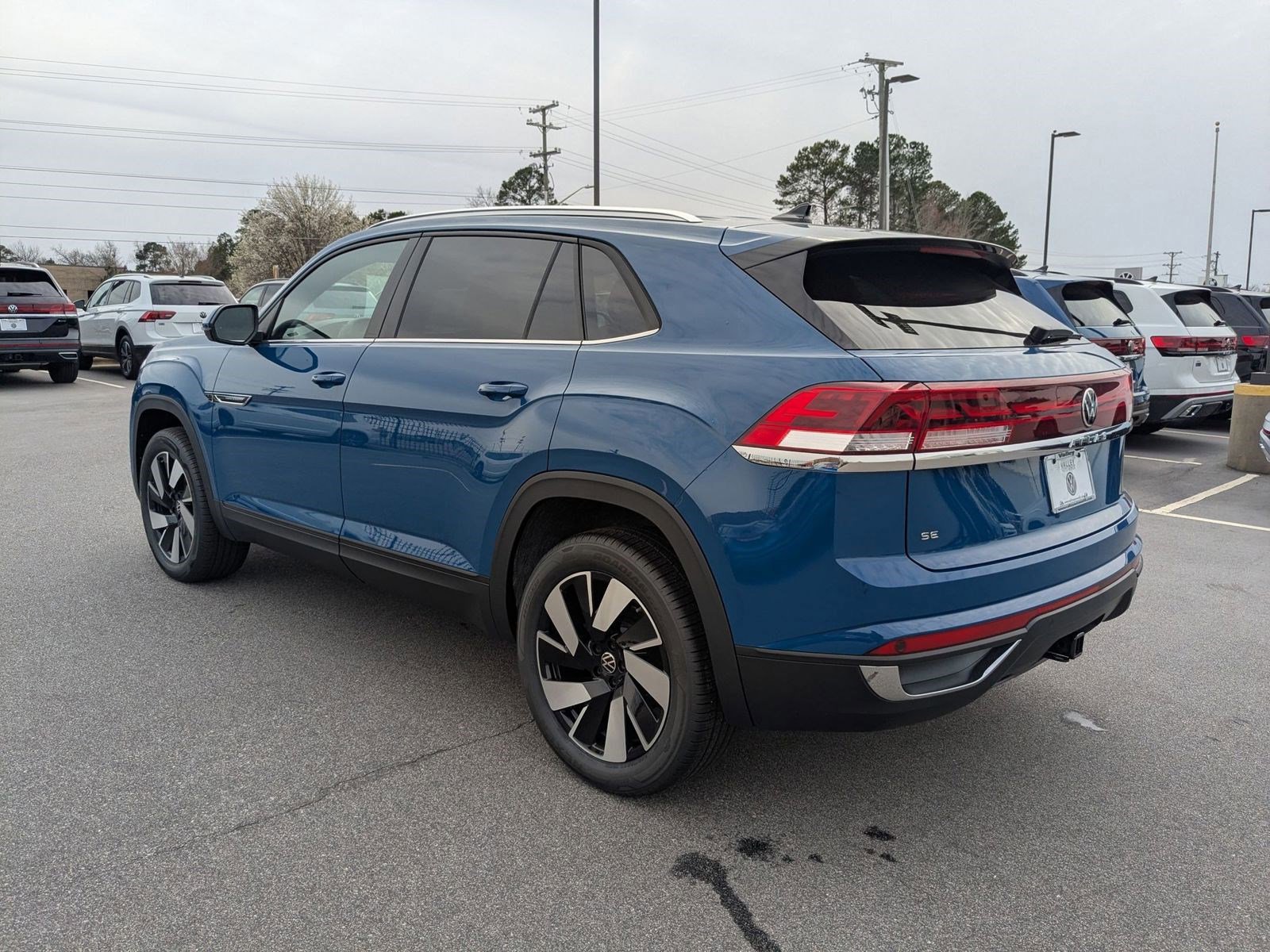 New 2025 Volkswagen Atlas Cross Sport SE image 5