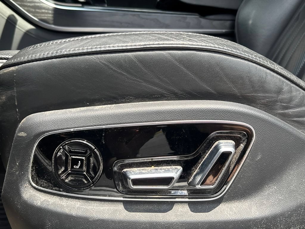 Used 2019 Audi A8 L 3.0T w/ Executive Package AWD/4WD image 11