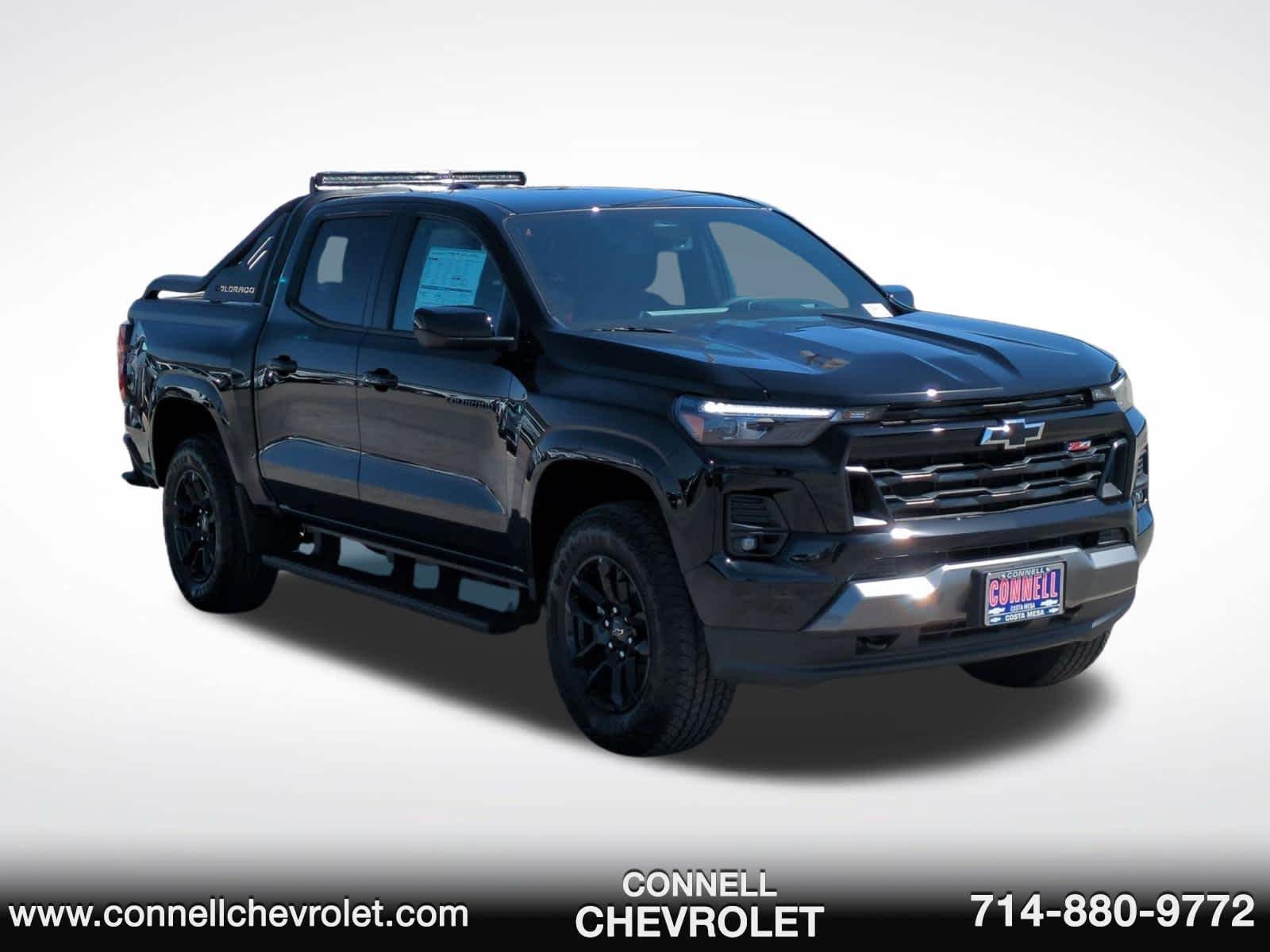 New 2026 Chevrolet Colorado Z71 w/ Midnight Edition AWD/4WD image 3