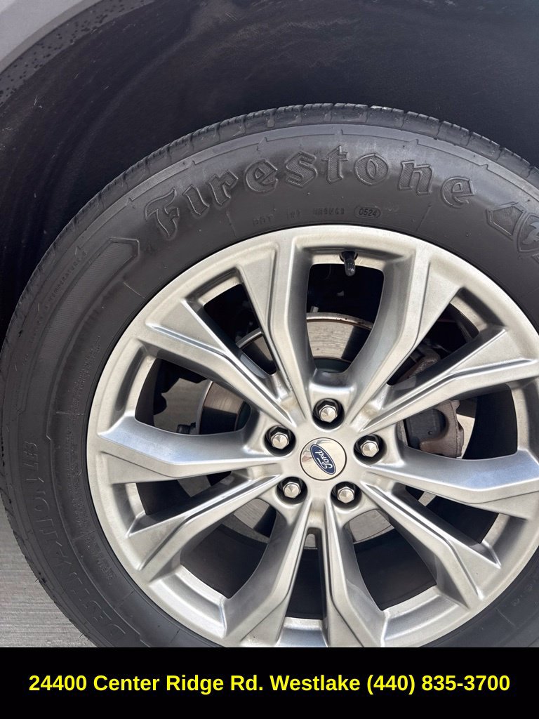 Used 2020 Ford Explorer XLT w/ Equipment Group 202A AWD/4WD image 17