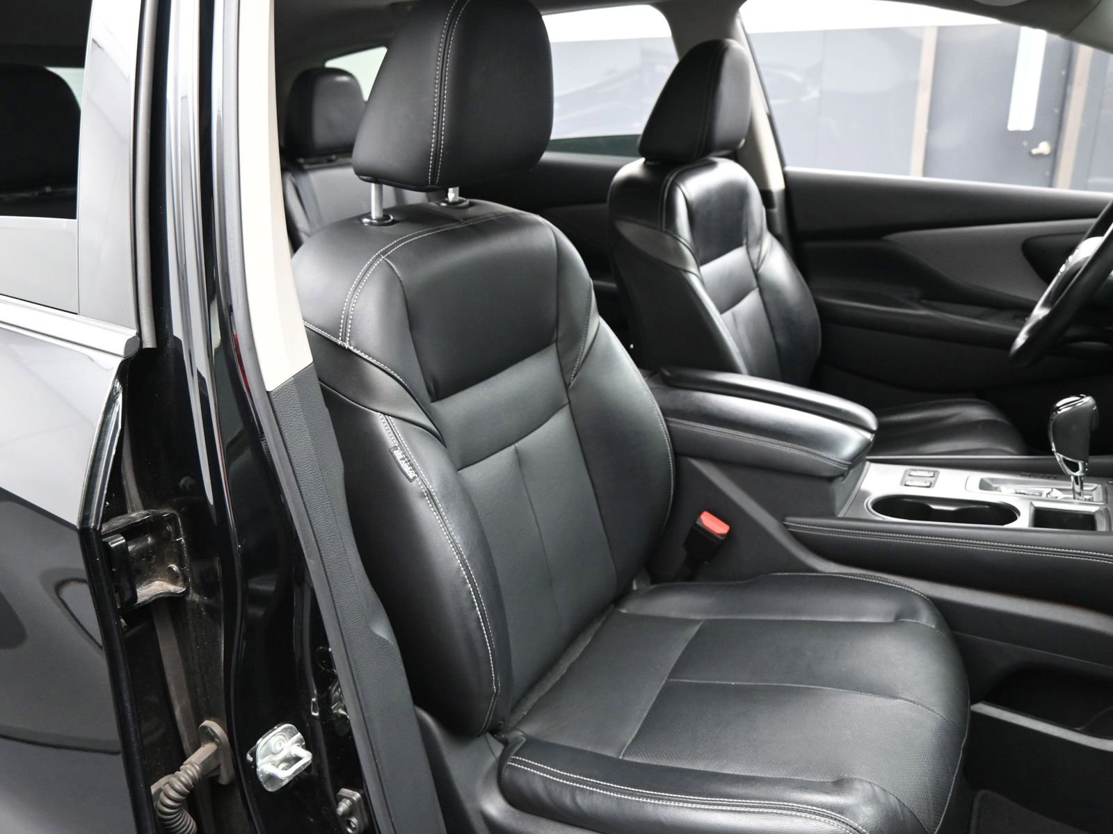 Used 2022 Nissan Murano SL w/ SL Moonroof Package image 14