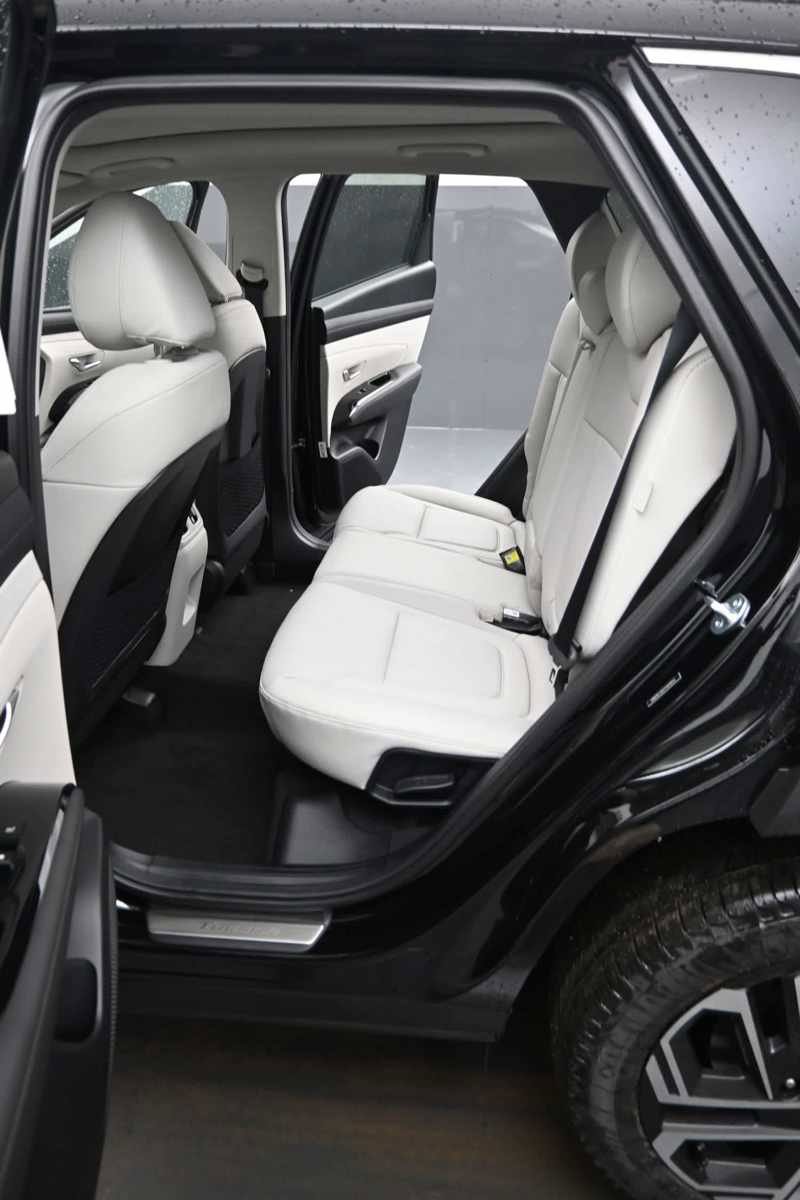 New 2026 Hyundai Tucson Limited image 14