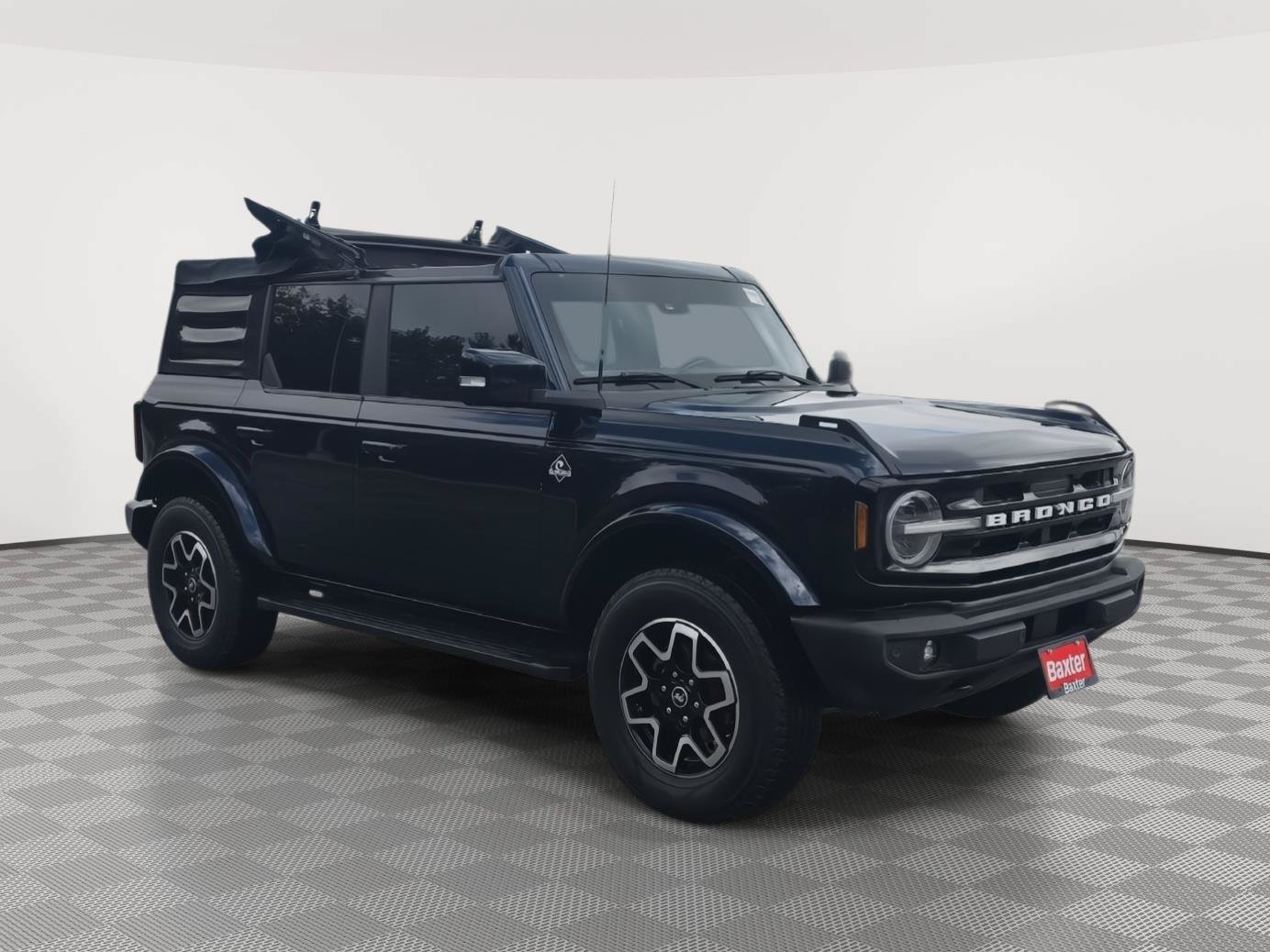 Used 2021 Ford Bronco Outer Banks AWD/4WD image 1