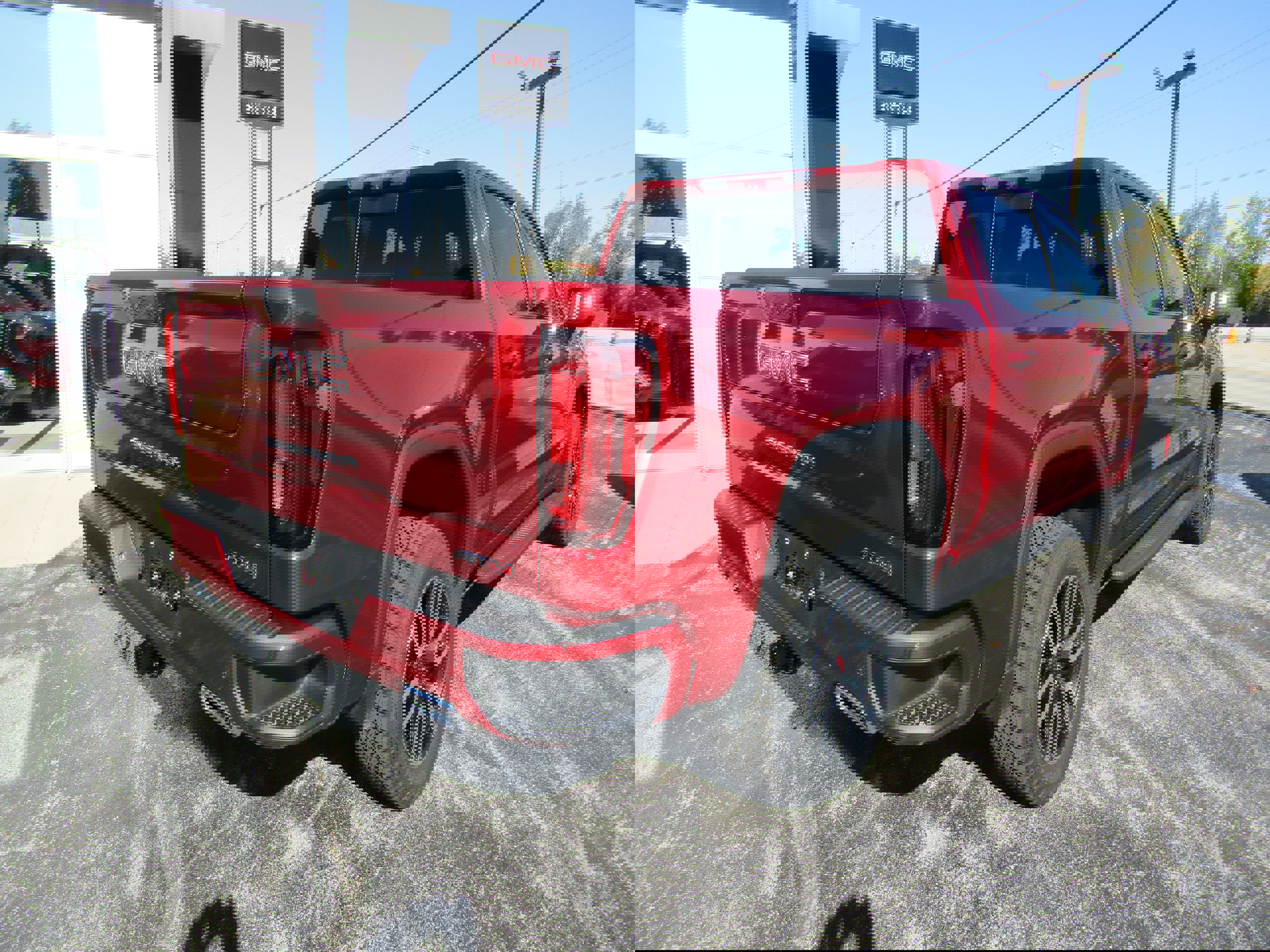 Certified 2023 GMC Sierra 1500 AT4 w/ AT4 Premium Package image 4