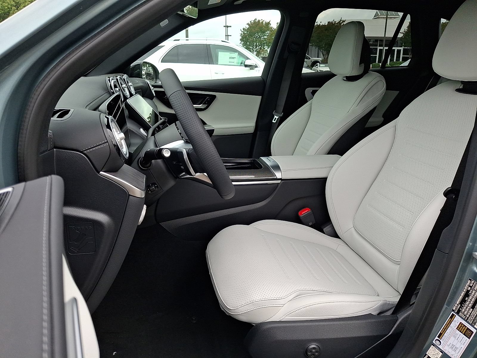 New 2026 Mercedes-Benz GLC 300 4MATIC image 9