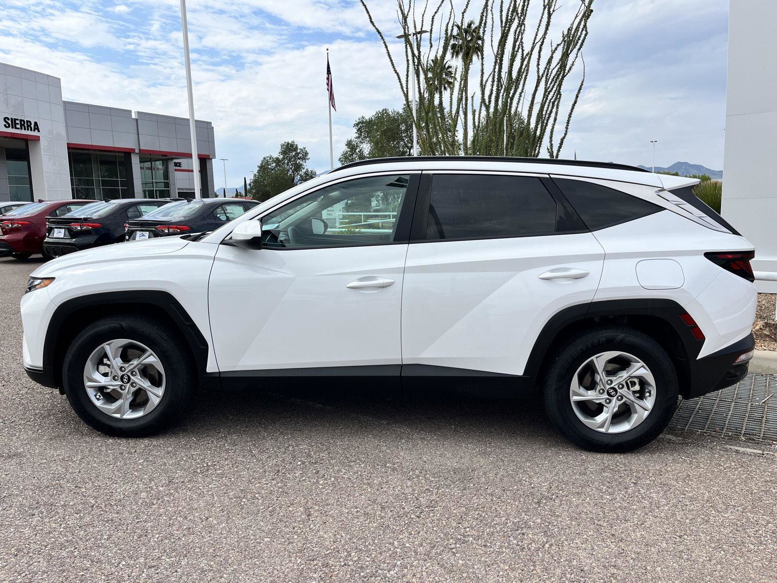 Used 2024 Hyundai Tucson SEL image 2