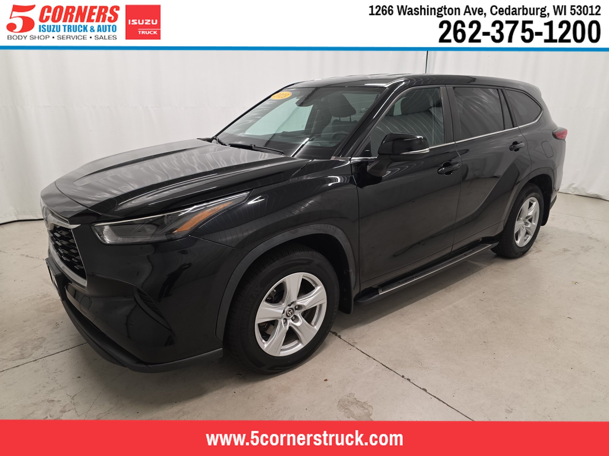 Used 2023 Toyota Highlander L AWD/4WD image 1