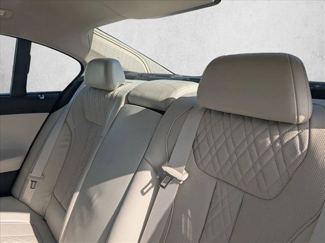 Used 2017 BMW 750i xDrive AWD/4WD image 16