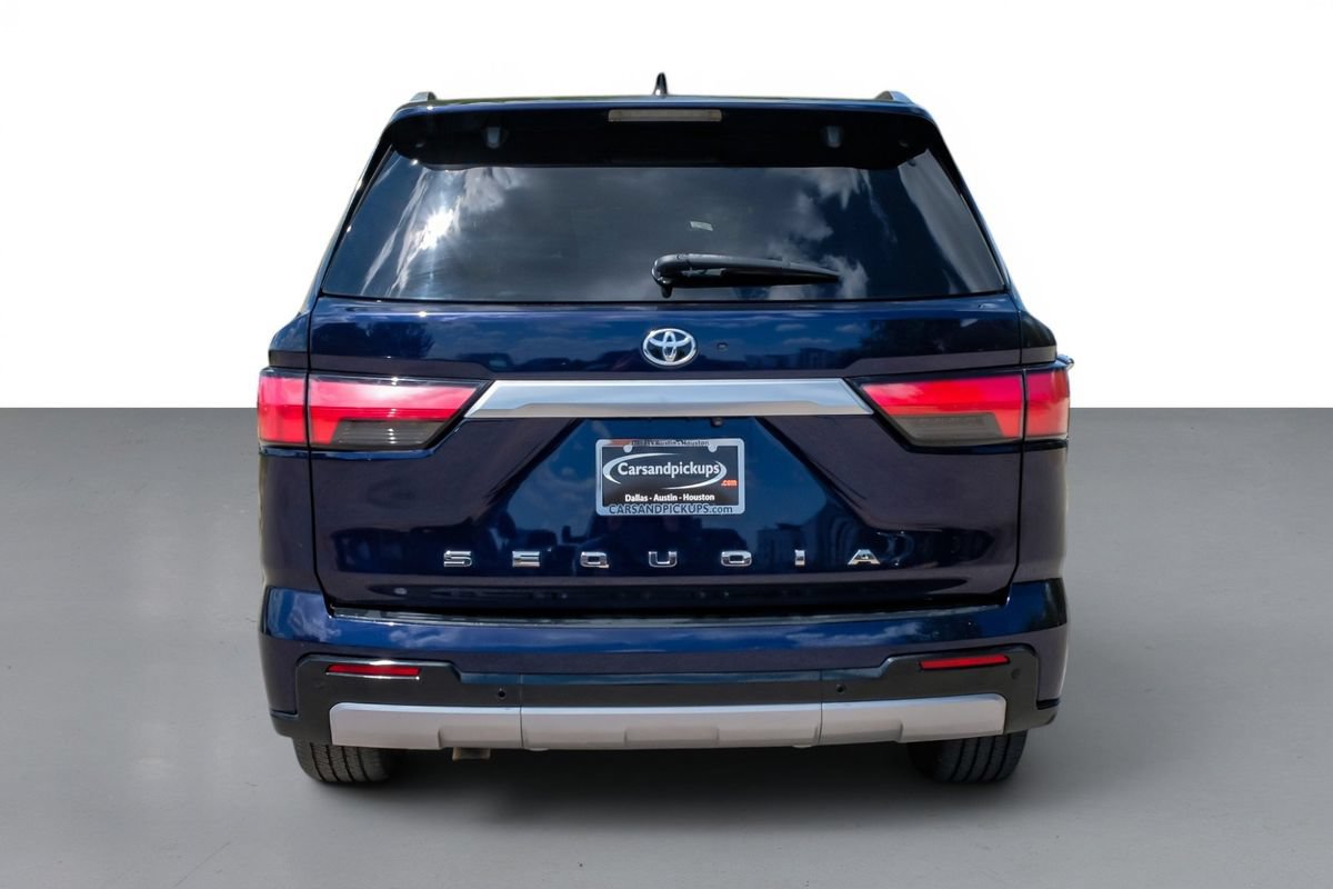 Used 2023 Toyota Sequoia Capstone AWD/4WD image 8